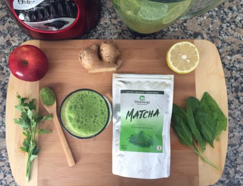 Detox Smoothie  Matcha, espinaca, perejil, jengibre, limón y manzana